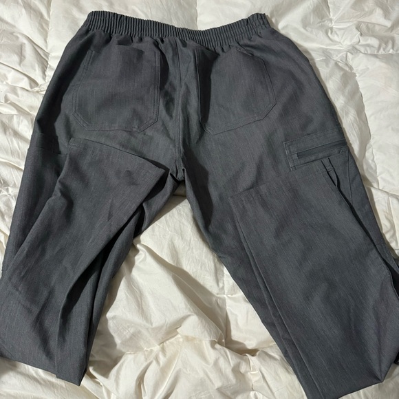 Figs Scrub Set - Picture 7 of 9